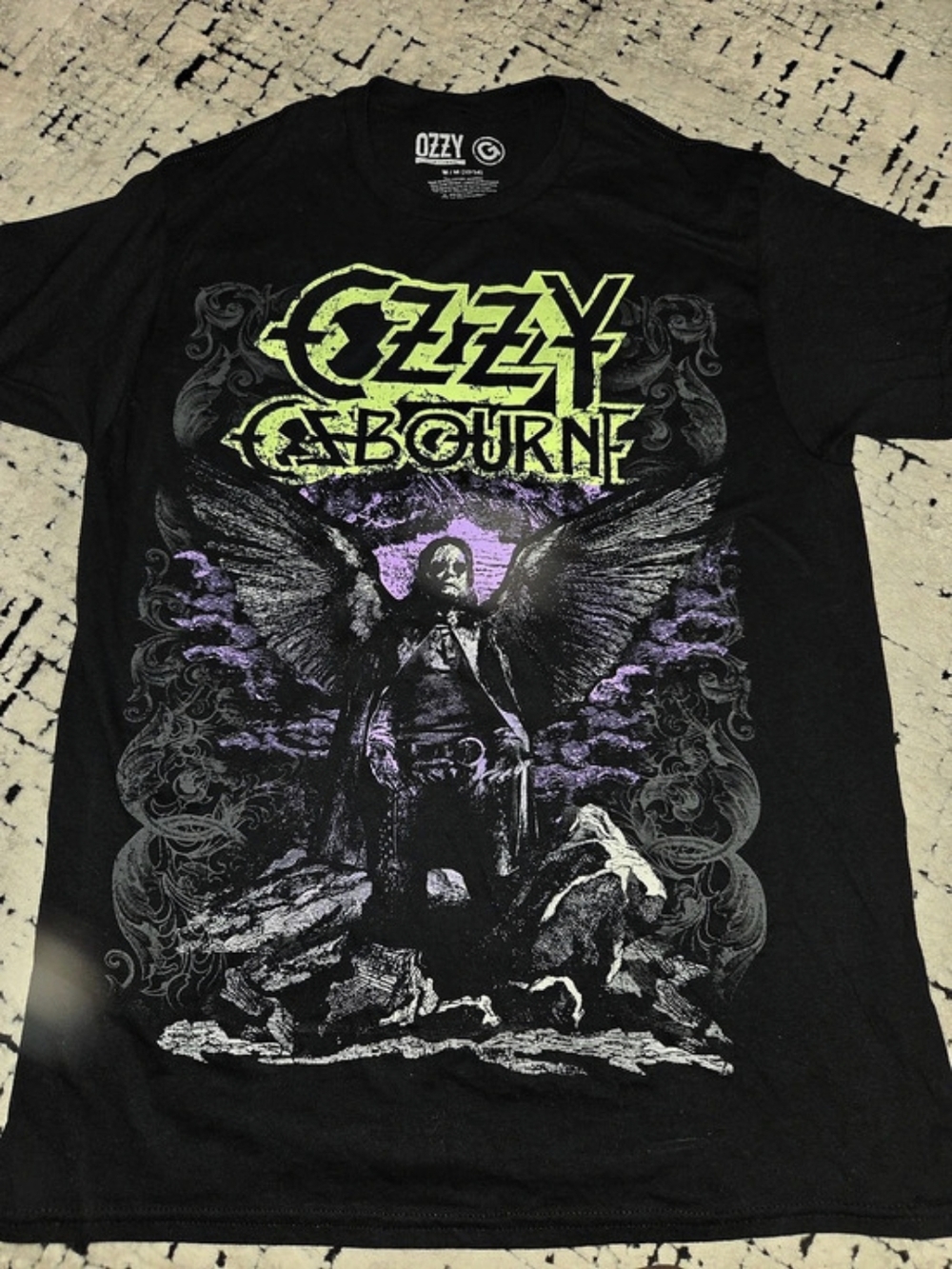 Ozzy Osbourne graphic tee in Black Size Medium Like New
